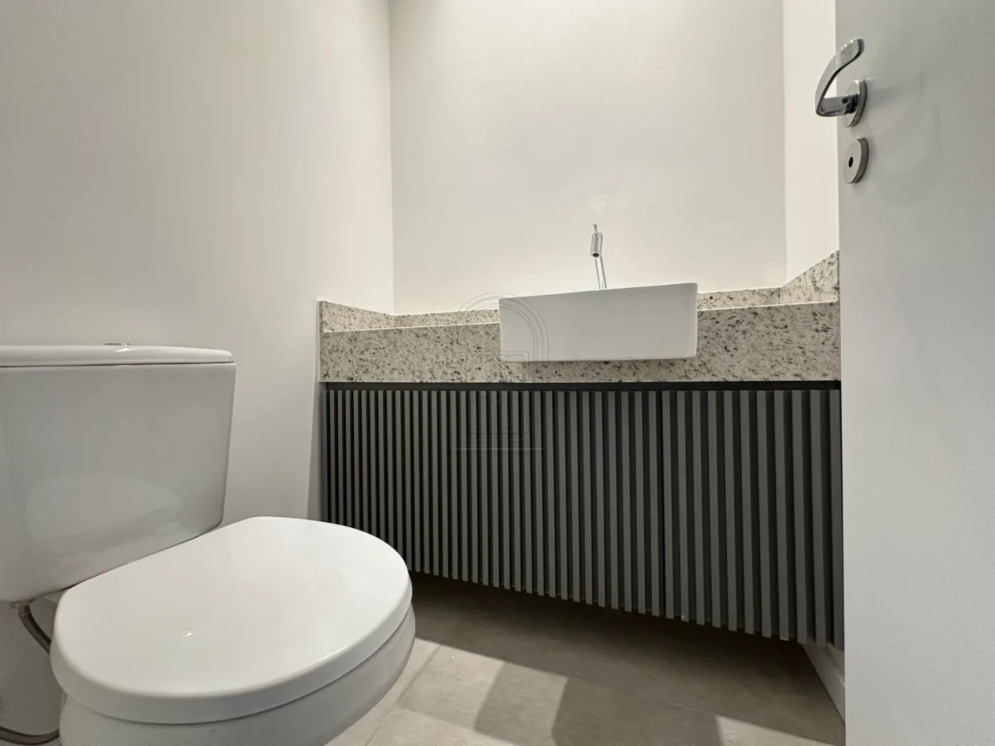 Comprar Apartamento / Padr&atilde;o em Londrina - Foto 11