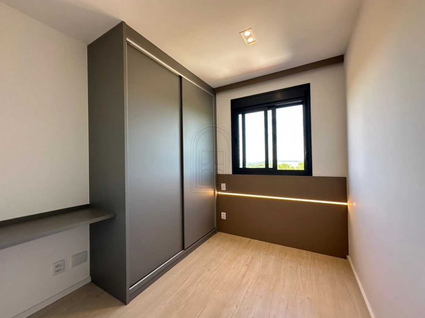 Comprar Apartamento / Padr&atilde;o em Londrina - Foto 13