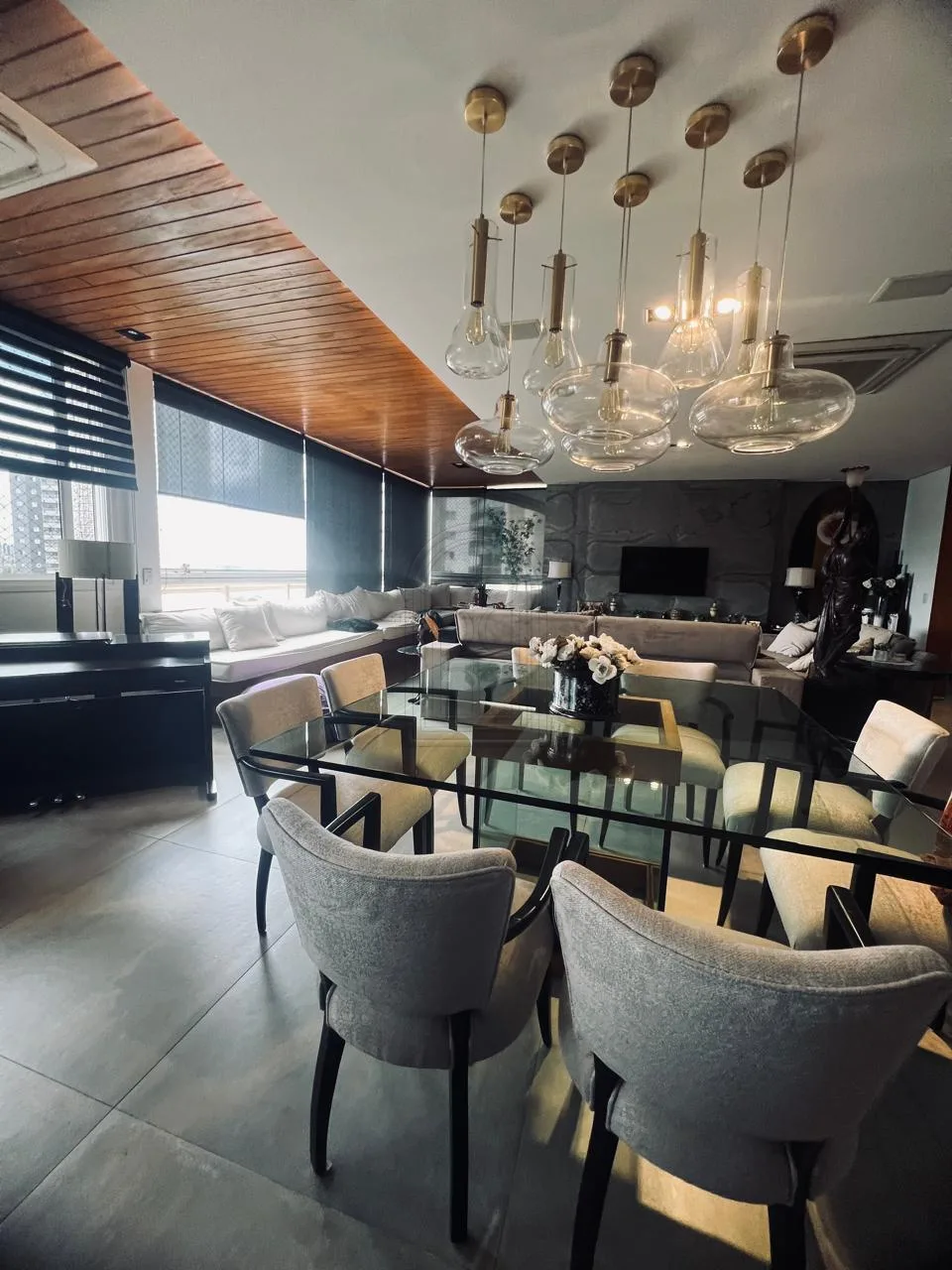 Comprar Apartamento / Padr&atilde;o em Londrina R$ 2.850.000,00 - Foto 19