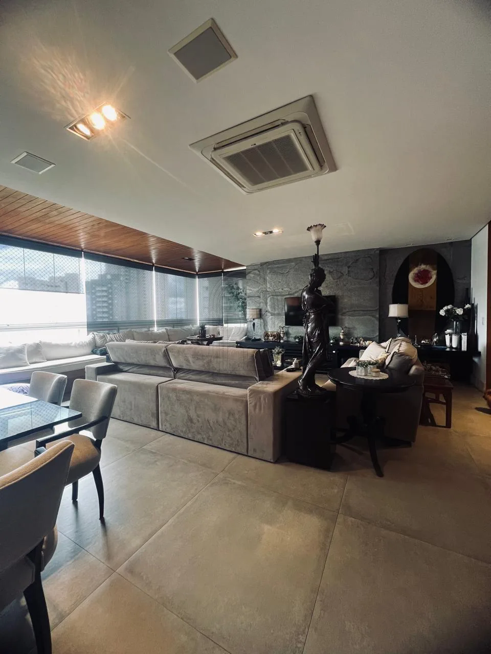 Comprar Apartamento / Padr&atilde;o em Londrina R$ 2.850.000,00 - Foto 21