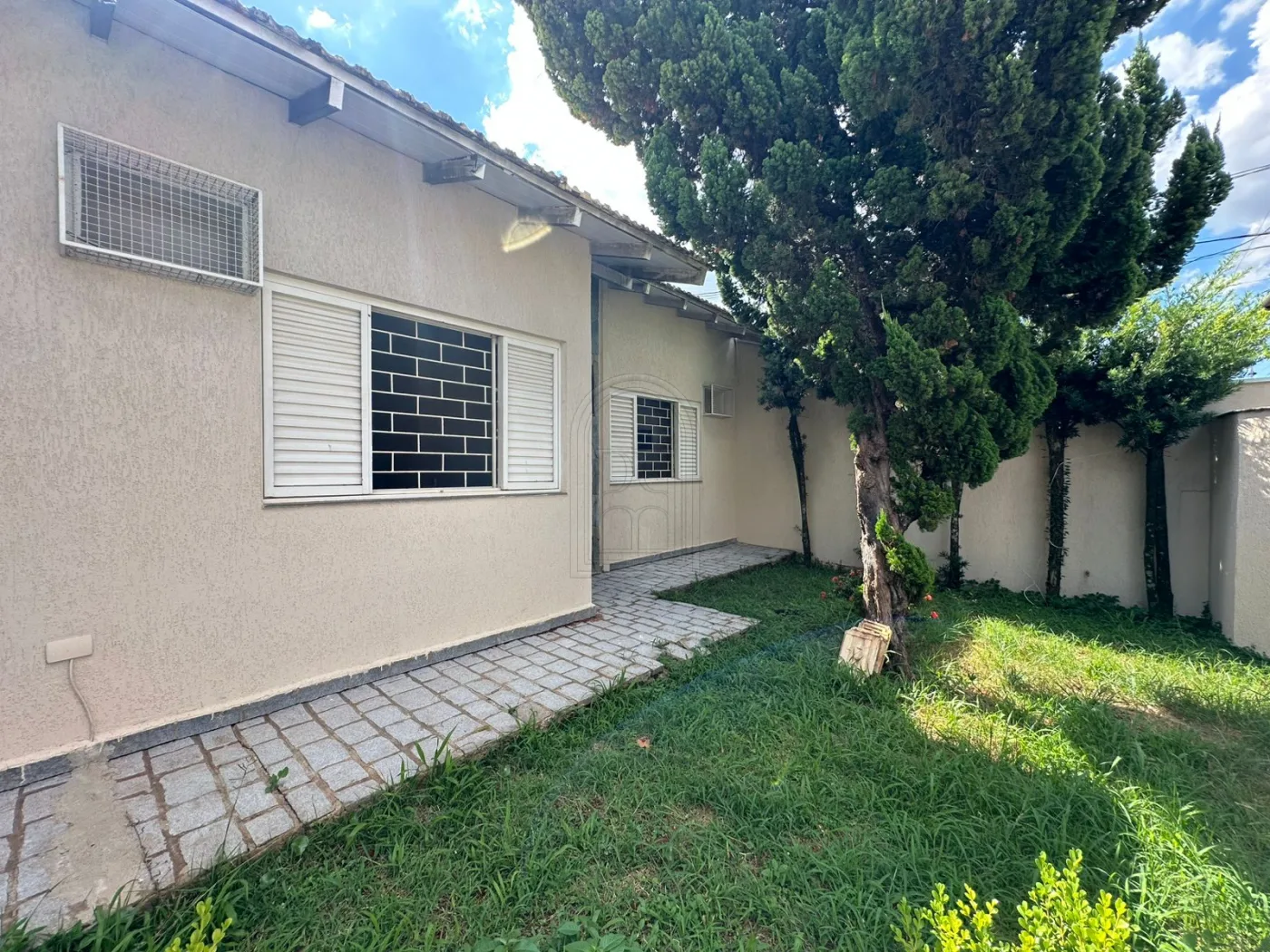 Comprar Casa / Sobrado em Londrina R$ 1.100.000,00 - Foto 3