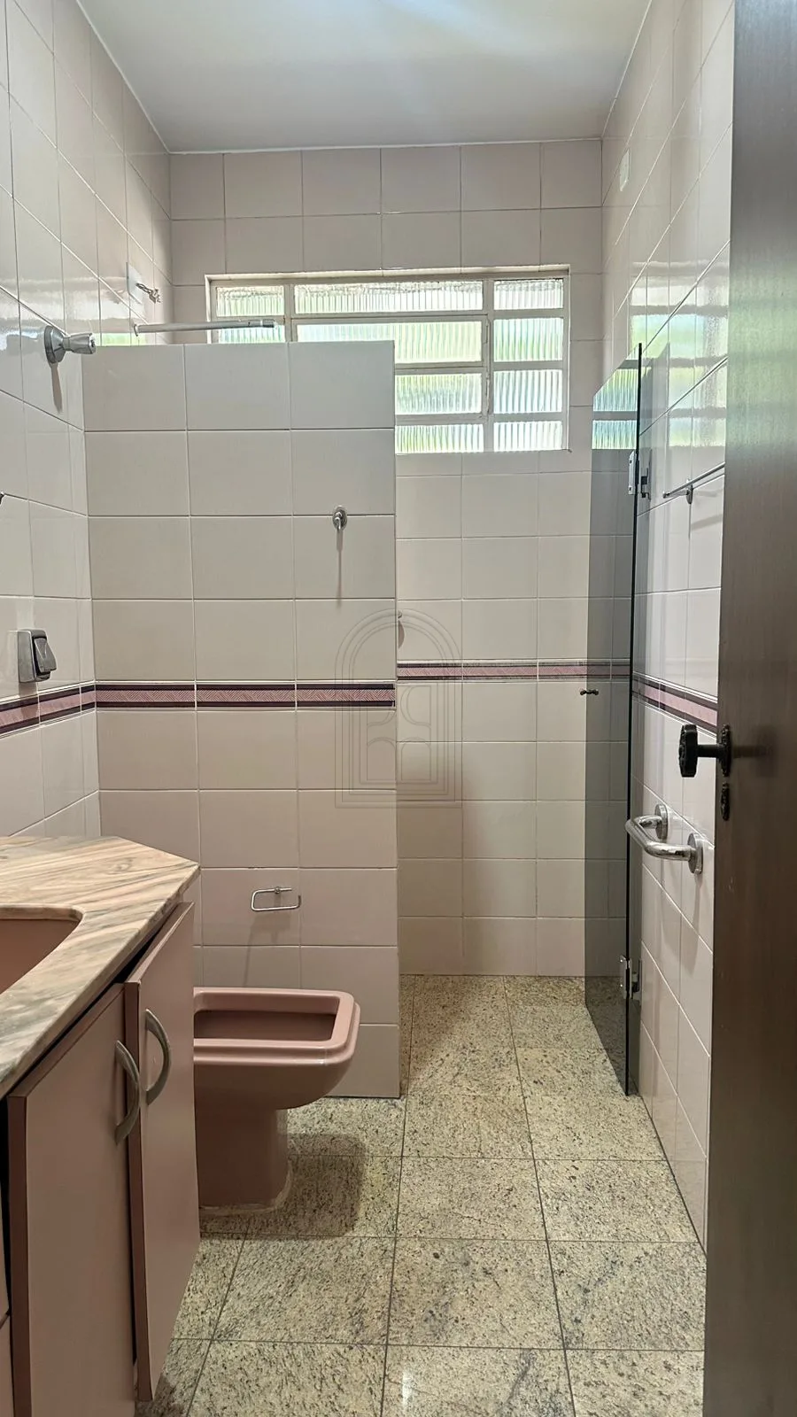 Comprar Casa / Sobrado em Londrina R$ 1.100.000,00 - Foto 14
