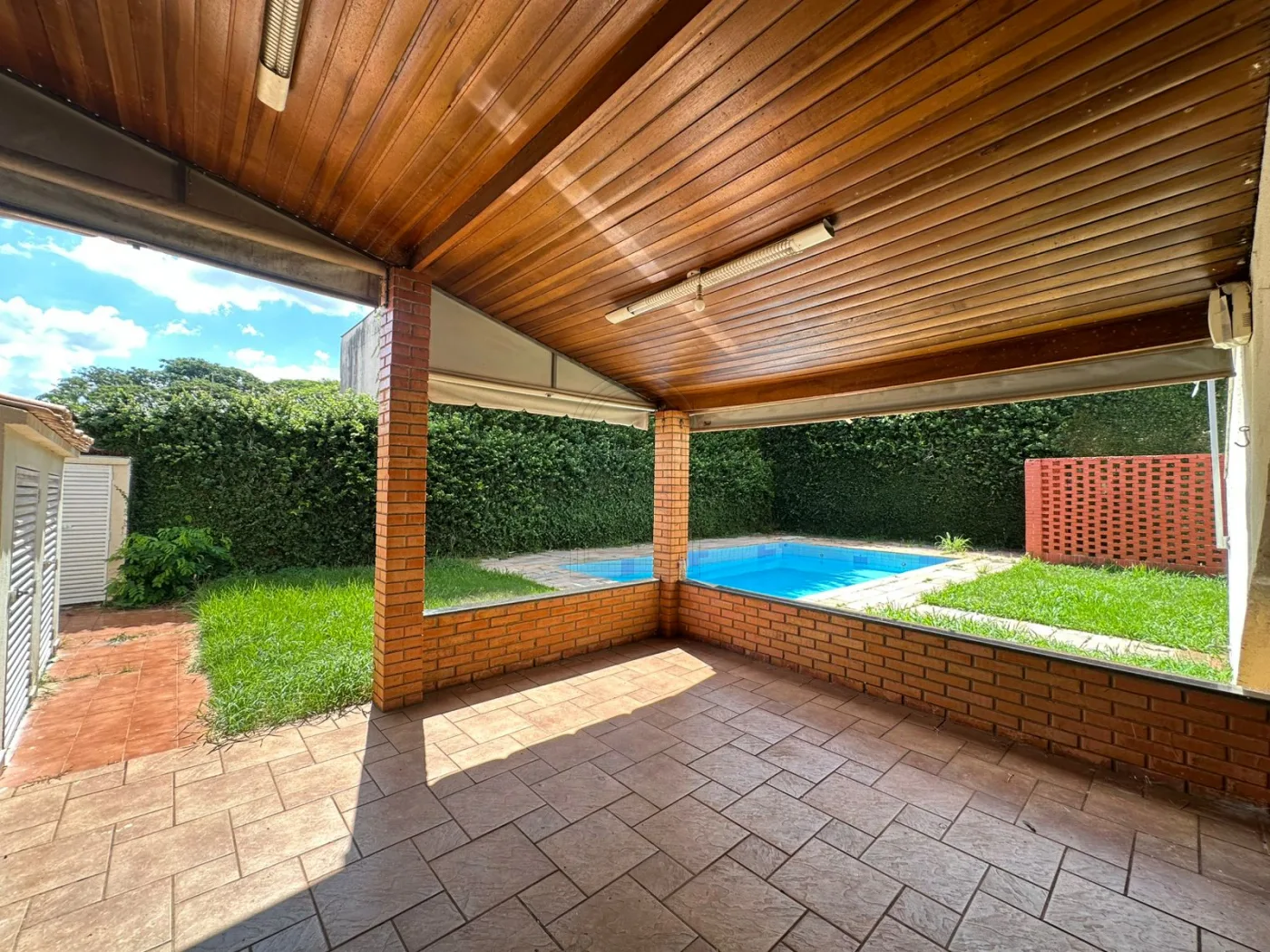 Comprar Casa / Sobrado em Londrina R$ 1.100.000,00 - Foto 24