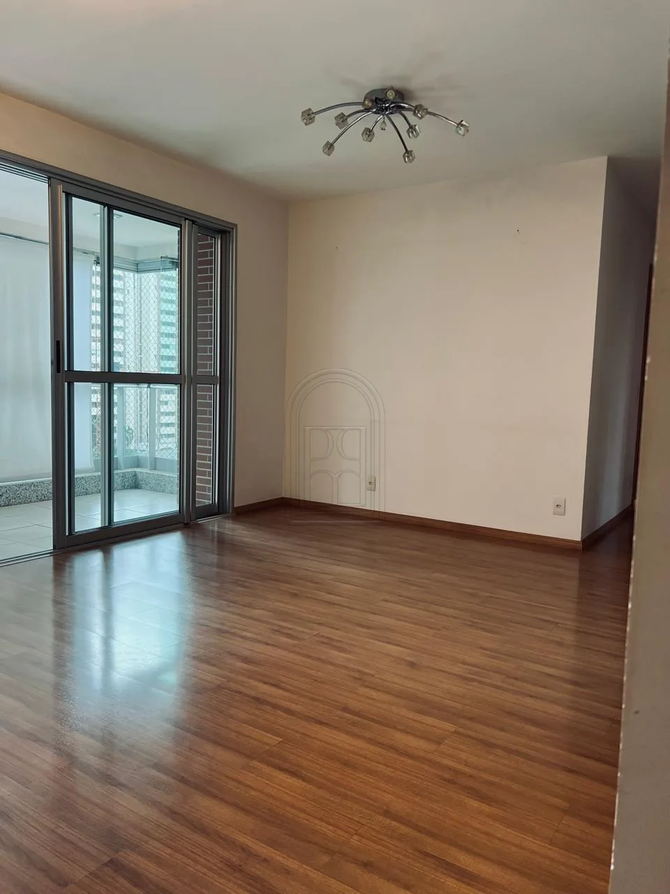 Comprar Apartamento / Padr&atilde;o em Londrina R$ 850.000,00 - Foto 2