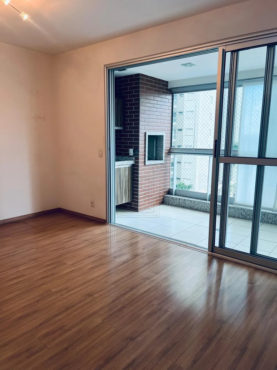 Comprar Apartamento / Padr&atilde;o em Londrina R$ 850.000,00 - Foto 3