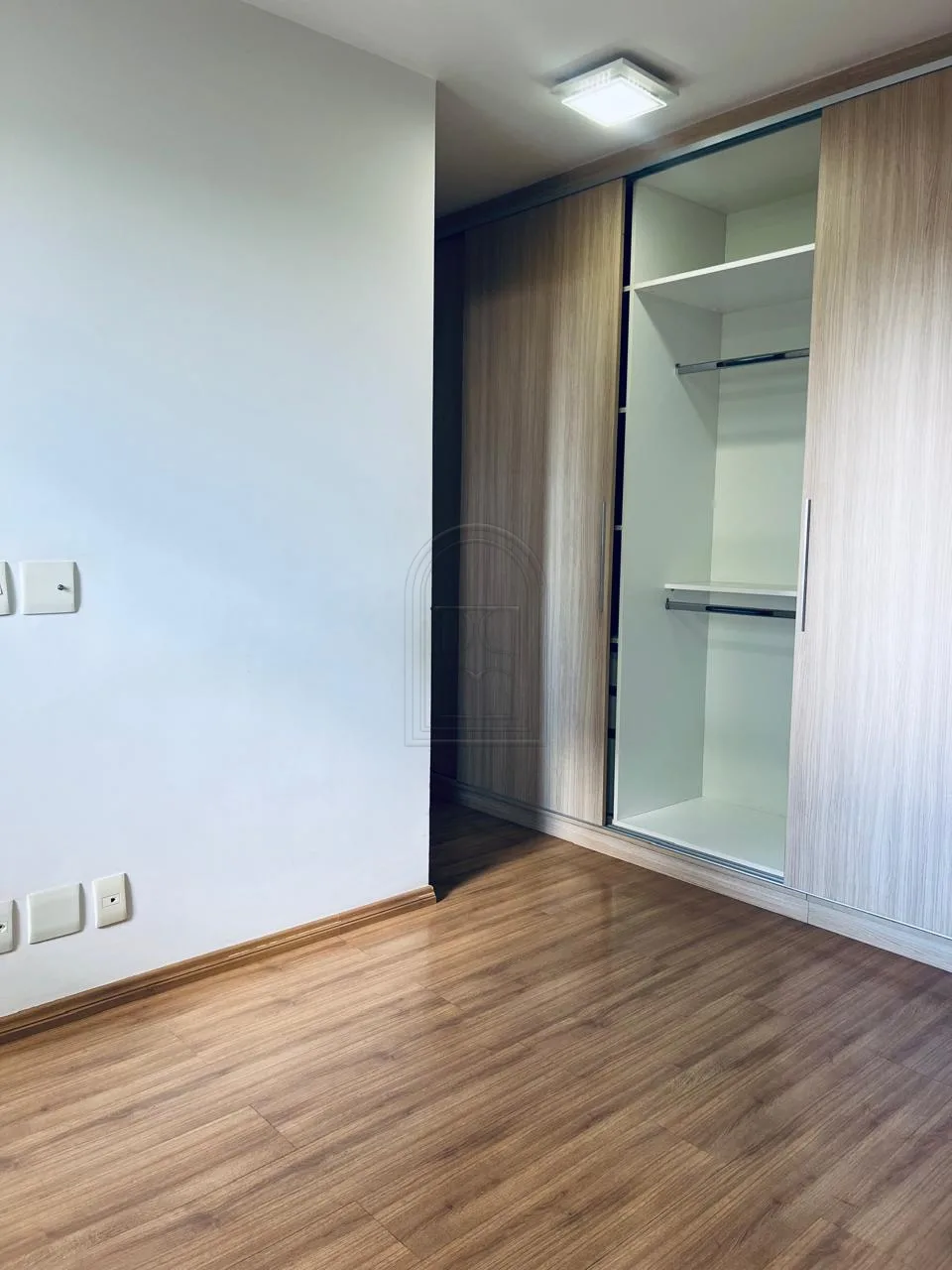 Comprar Apartamento / Padr&atilde;o em Londrina R$ 850.000,00 - Foto 9