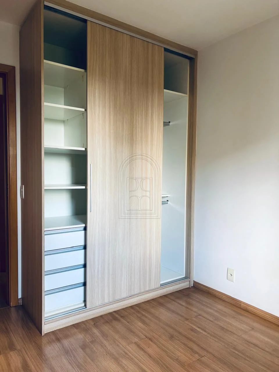 Comprar Apartamento / Padr&atilde;o em Londrina R$ 850.000,00 - Foto 14