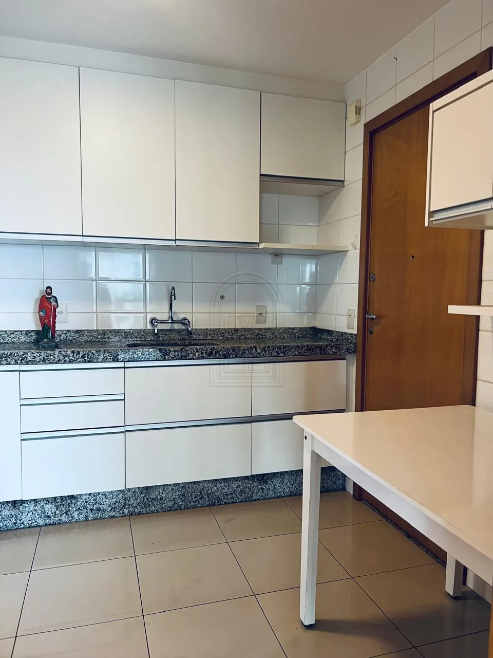 Comprar Apartamento / Padr&atilde;o em Londrina R$ 850.000,00 - Foto 17