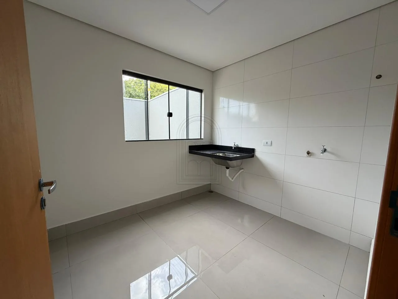 Comprar Casa / Padr&atilde;o em Londrina R$ 800.000,00 - Foto 12