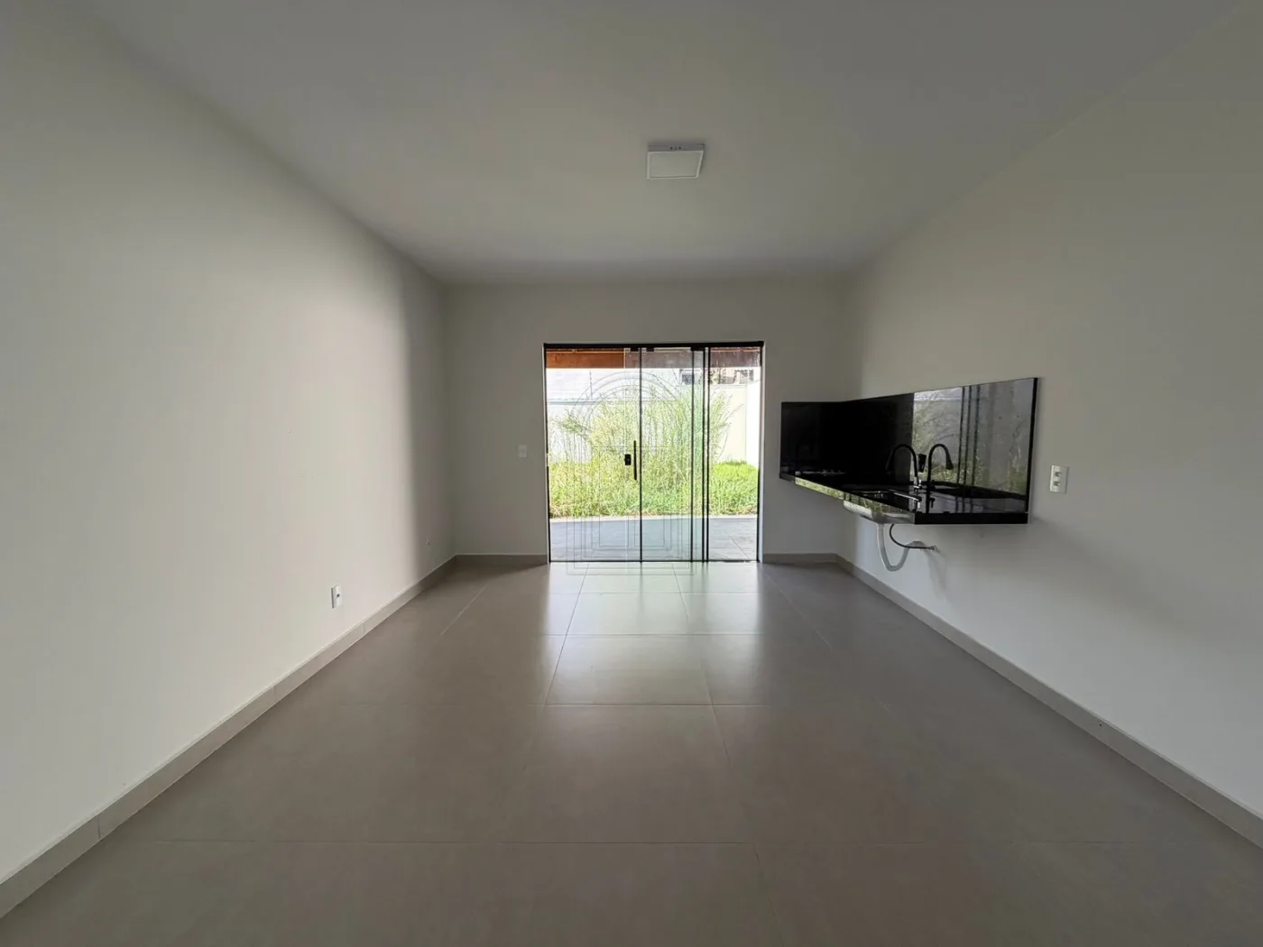 Comprar Casa / Padr&atilde;o em Londrina R$ 750.000,00 - Foto 5
