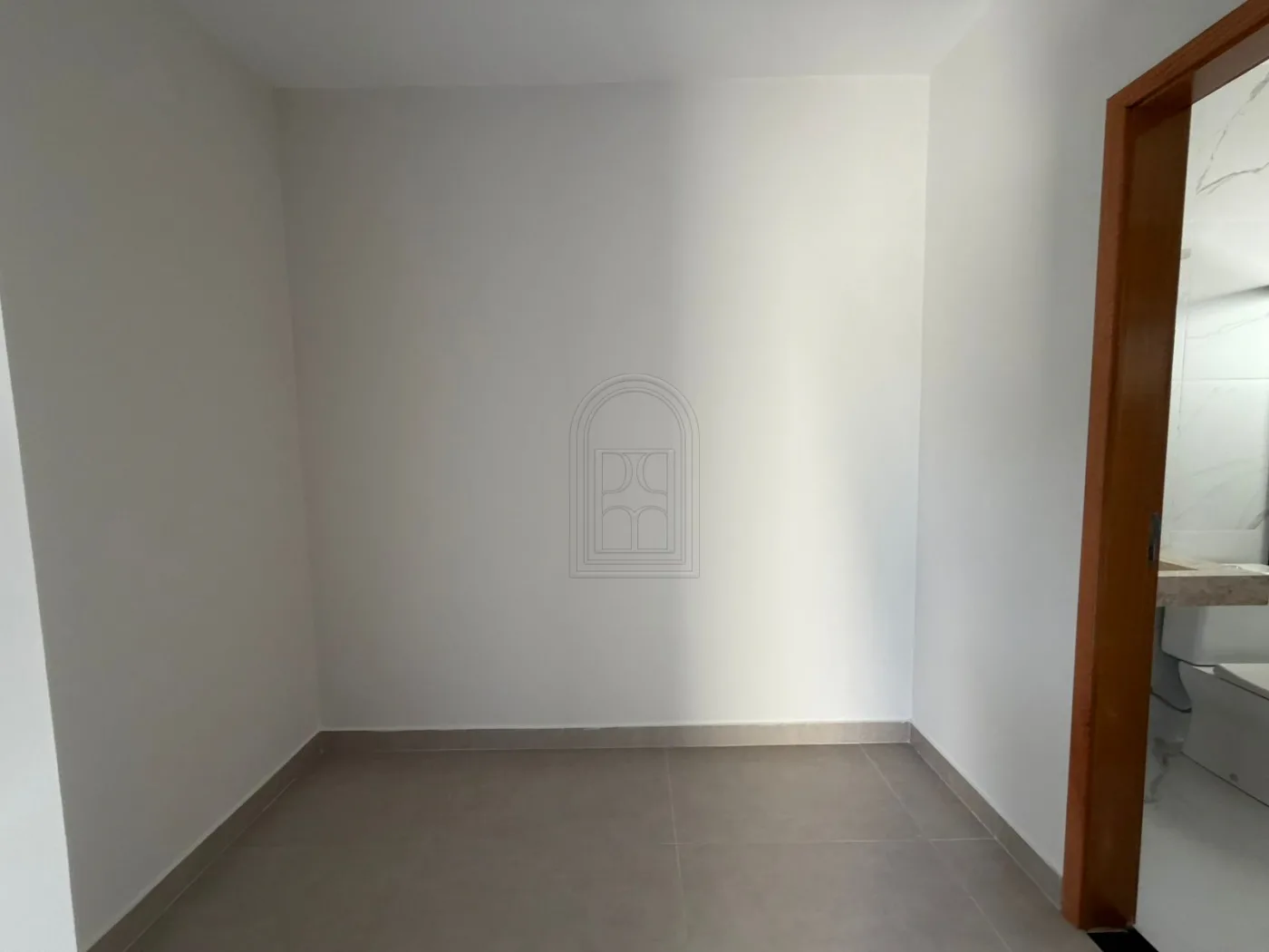 Comprar Casa / Padr&atilde;o em Londrina R$ 750.000,00 - Foto 10