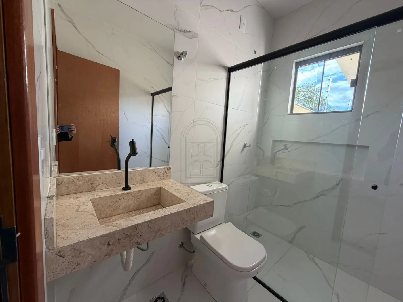 Comprar Casa / Padr&atilde;o em Londrina R$ 750.000,00 - Foto 13