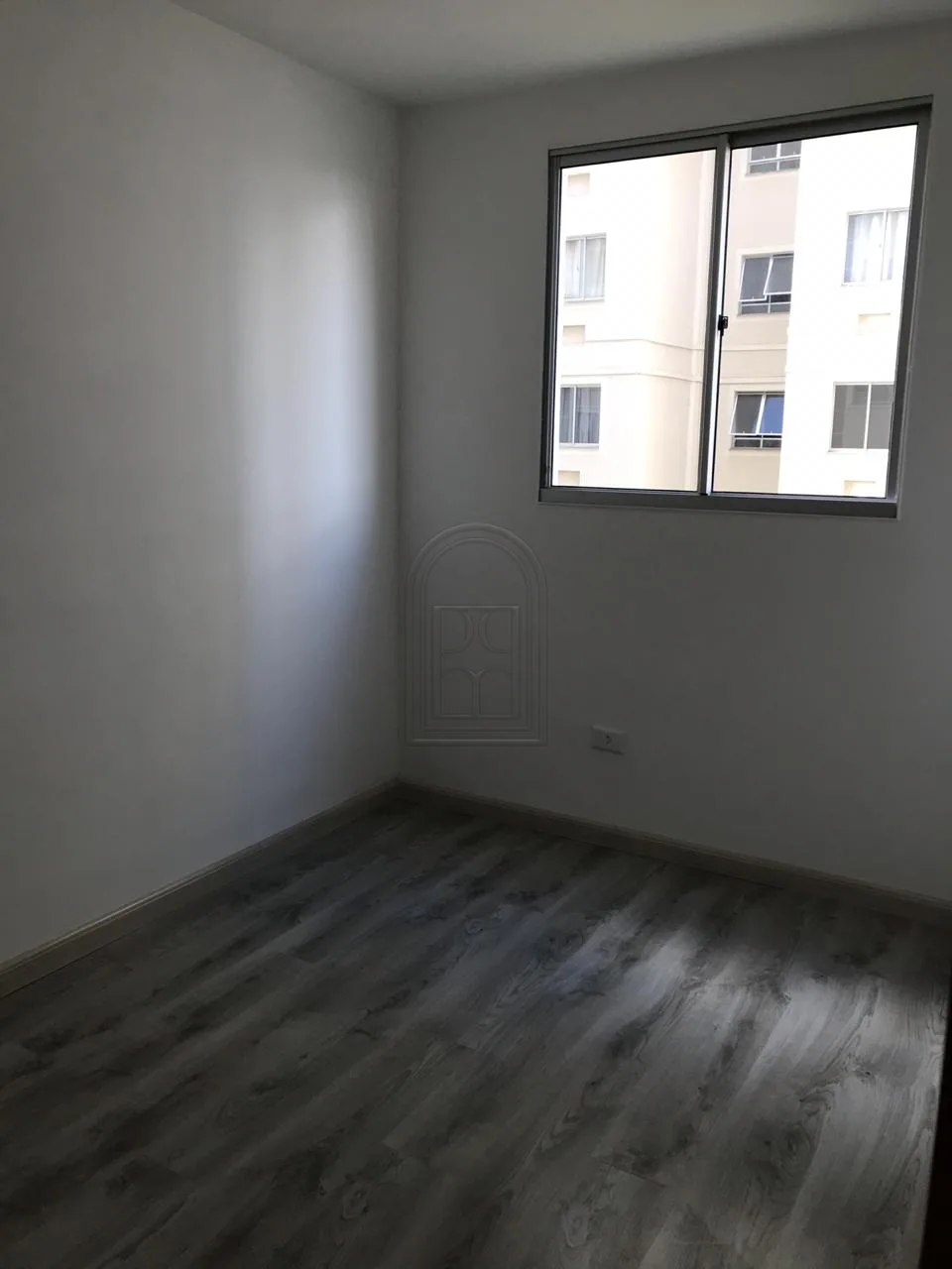 Comprar Apartamento / Padr&atilde;o em Londrina R$ 290.000,00 - Foto 5