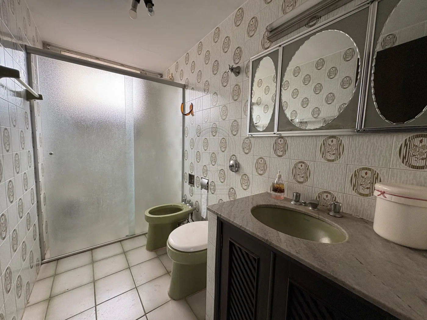 Comprar Apartamento / Padr&atilde;o em Londrina R$ 430.000,00 - Foto 14