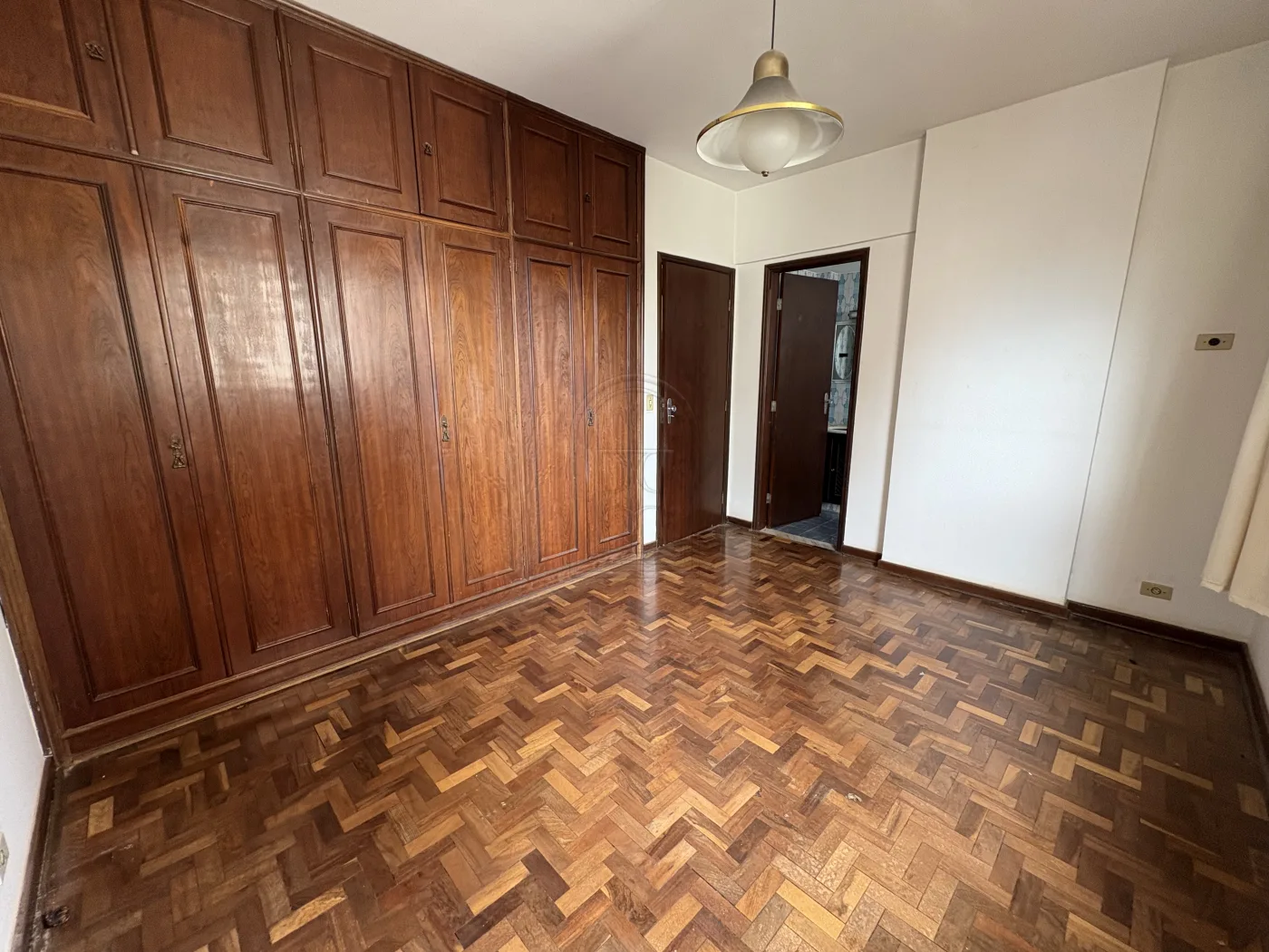 Comprar Apartamento / Padr&atilde;o em Londrina R$ 430.000,00 - Foto 18