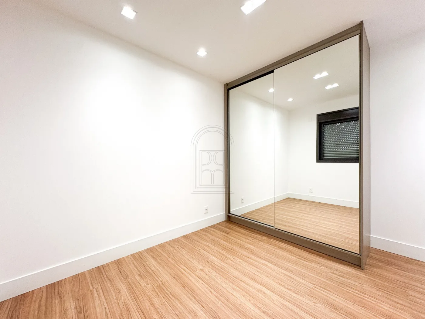 Comprar Apartamento / Padr&atilde;o em Londrina R$ 2.190.000,00 - Foto 12