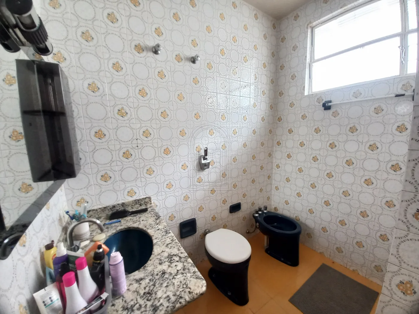 Comprar Casa / Padr&atilde;o em Londrina R$ 650.000,00 - Foto 10