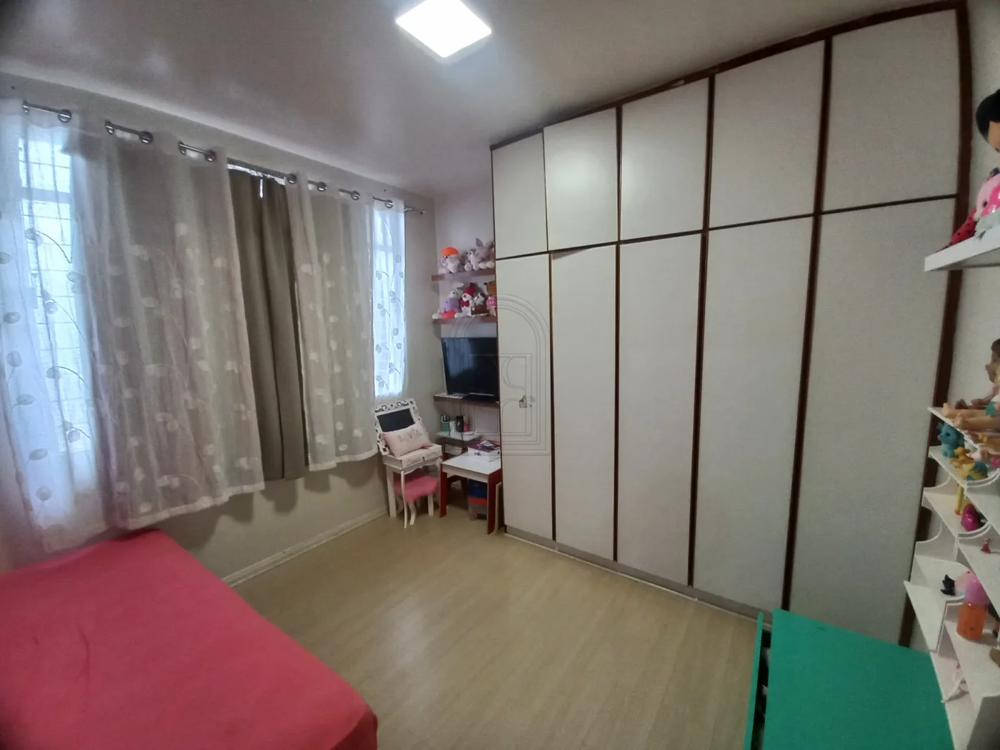 Comprar Casa / Padr&atilde;o em Londrina R$ 650.000,00 - Foto 14