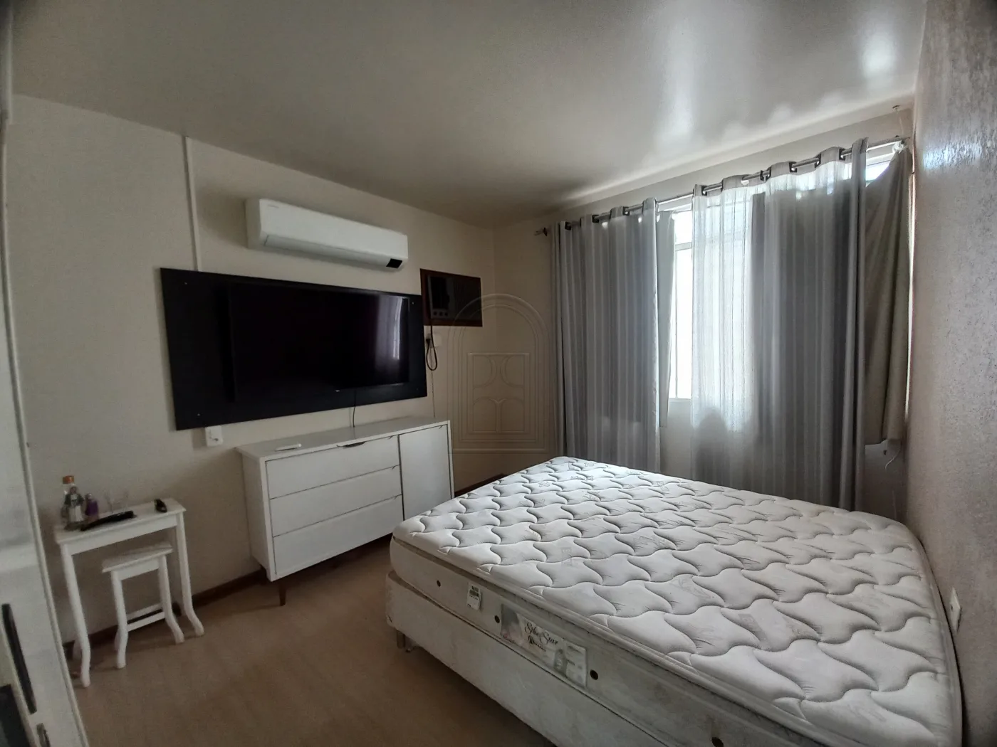 Comprar Casa / Padr&atilde;o em Londrina R$ 650.000,00 - Foto 19