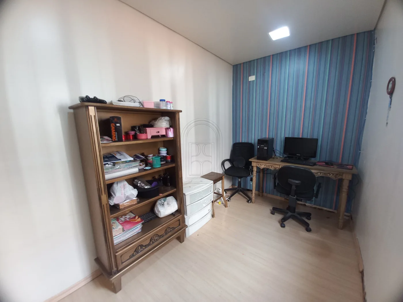 Comprar Casa / Padr&atilde;o em Londrina R$ 650.000,00 - Foto 20