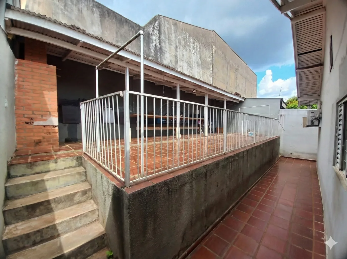 Comprar Casa / Padr&atilde;o em Londrina R$ 650.000,00 - Foto 25