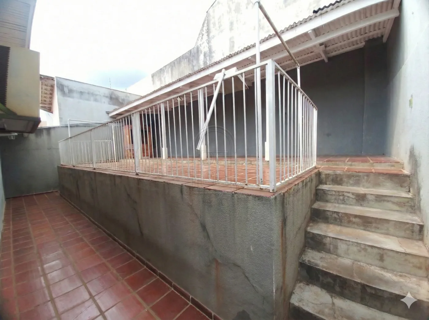 Comprar Casa / Padr&atilde;o em Londrina R$ 650.000,00 - Foto 27