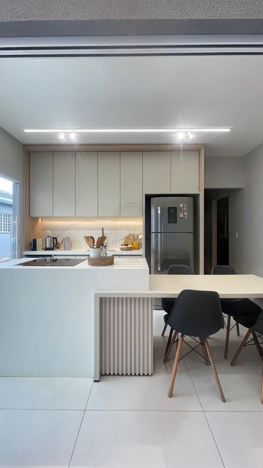 Comprar Casa / Padr&atilde;o em Camb&eacute; R$ 890.000,00 - Foto 2