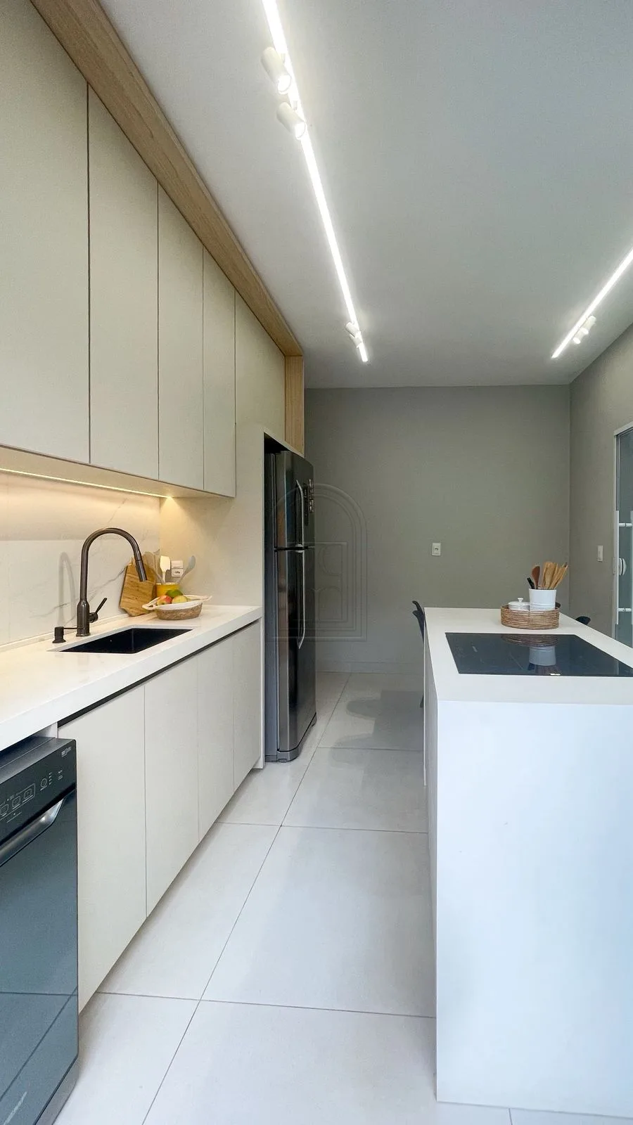 Comprar Casa / Padr&atilde;o em Camb&eacute; R$ 890.000,00 - Foto 3