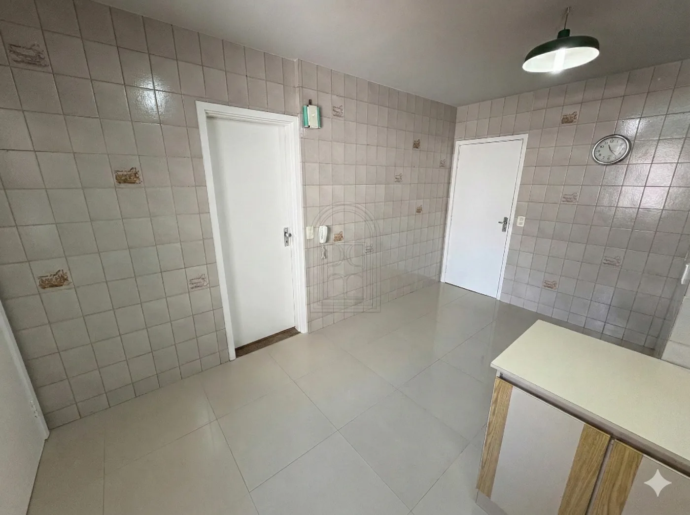 Comprar Apartamento / Padr&atilde;o em Londrina R$ 530.000,00 - Foto 5