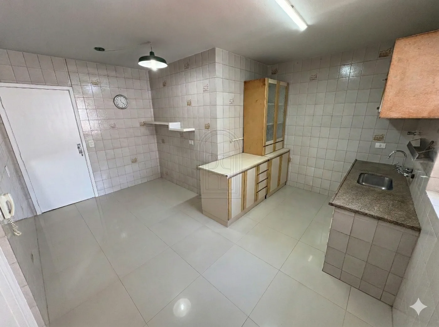 Comprar Apartamento / Padr&atilde;o em Londrina R$ 530.000,00 - Foto 6