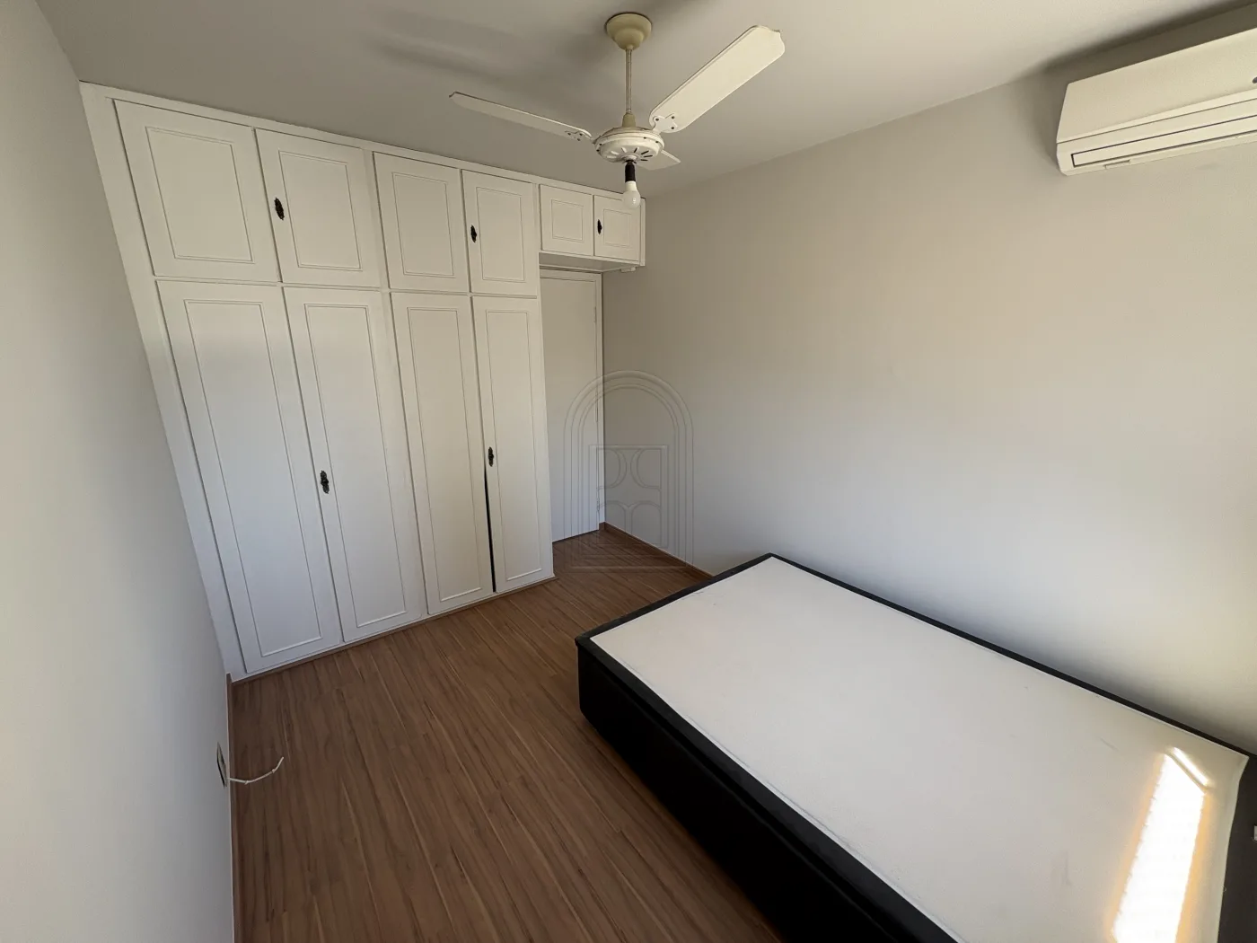 Comprar Apartamento / Padr&atilde;o em Londrina R$ 530.000,00 - Foto 8