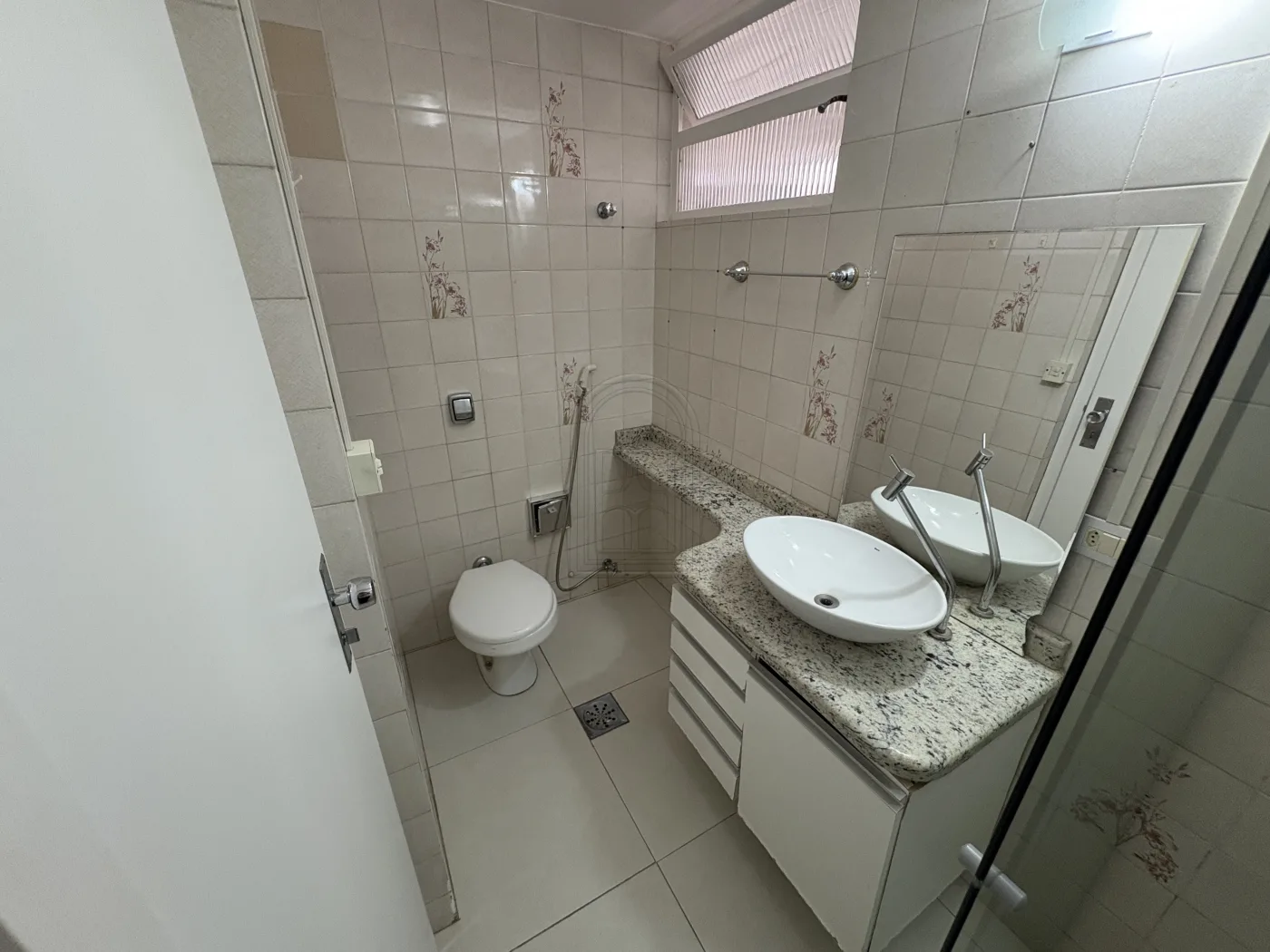 Comprar Apartamento / Padr&atilde;o em Londrina R$ 530.000,00 - Foto 17