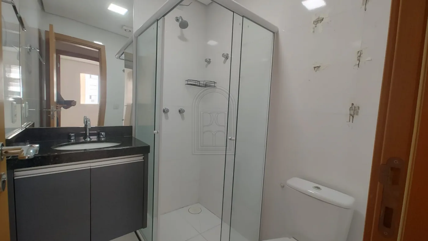 Comprar Apartamento / Padr&atilde;o em Londrina R$ 630.000,00 - Foto 9