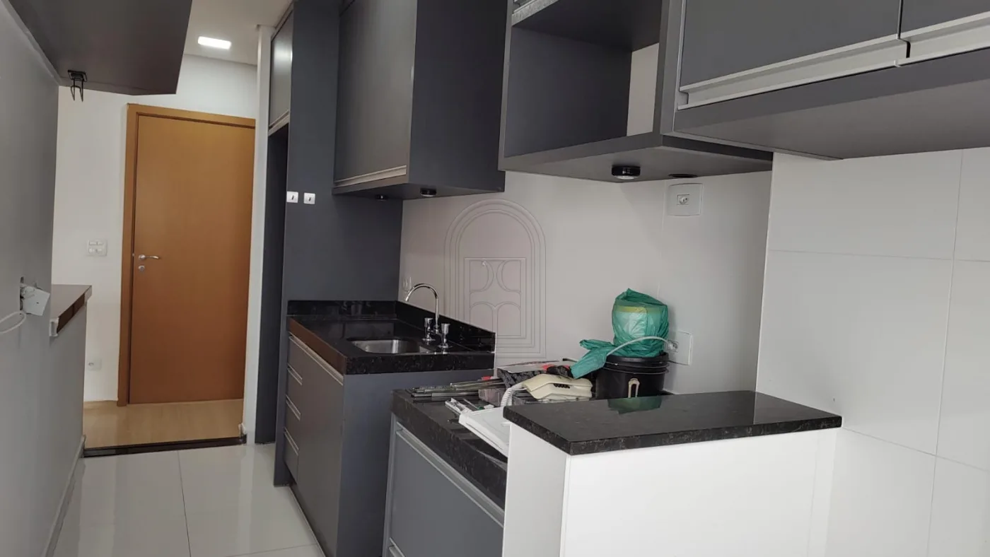 Comprar Apartamento / Padr&atilde;o em Londrina R$ 630.000,00 - Foto 4
