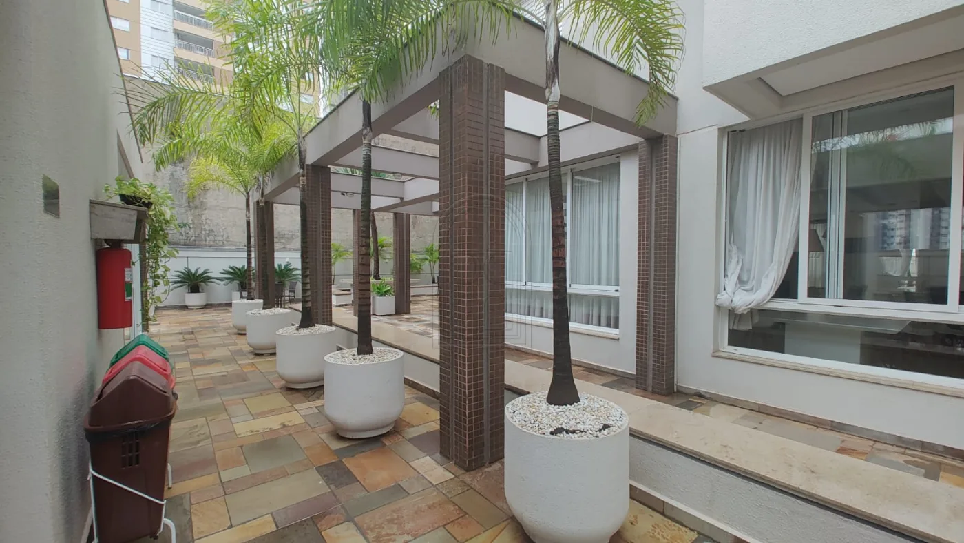 Comprar Apartamento / Padr&atilde;o em Londrina R$ 630.000,00 - Foto 18