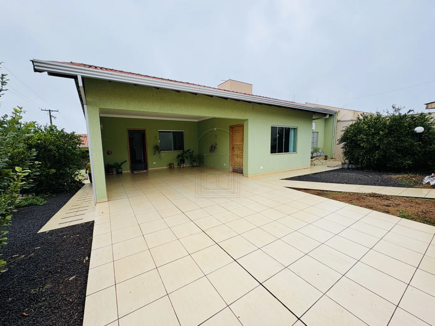 Comprar Casa / Padr&atilde;o em Londrina R$ 980.000,00 - Foto 13