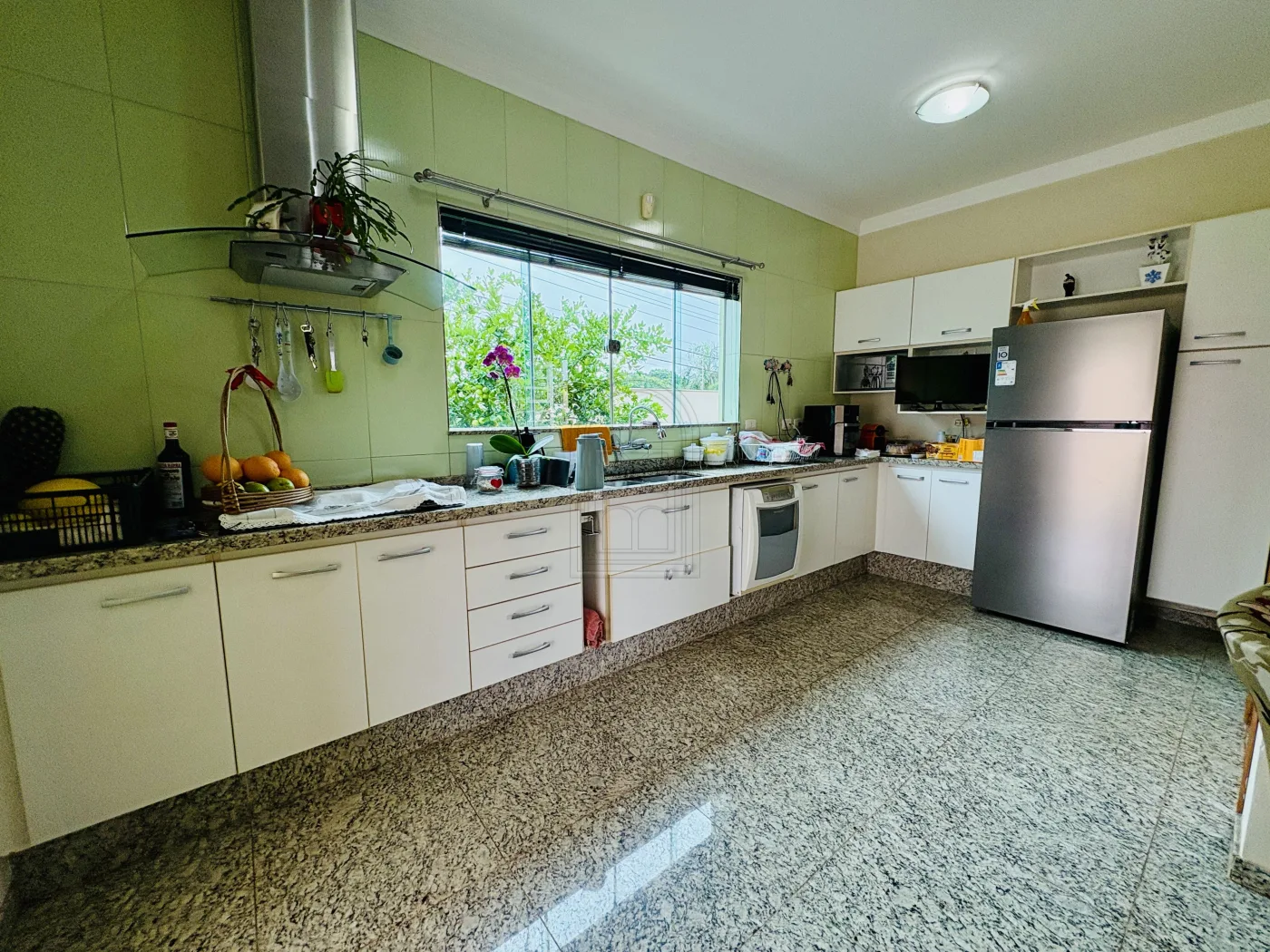 Comprar Casa / Padr&atilde;o em Londrina R$ 980.000,00 - Foto 17