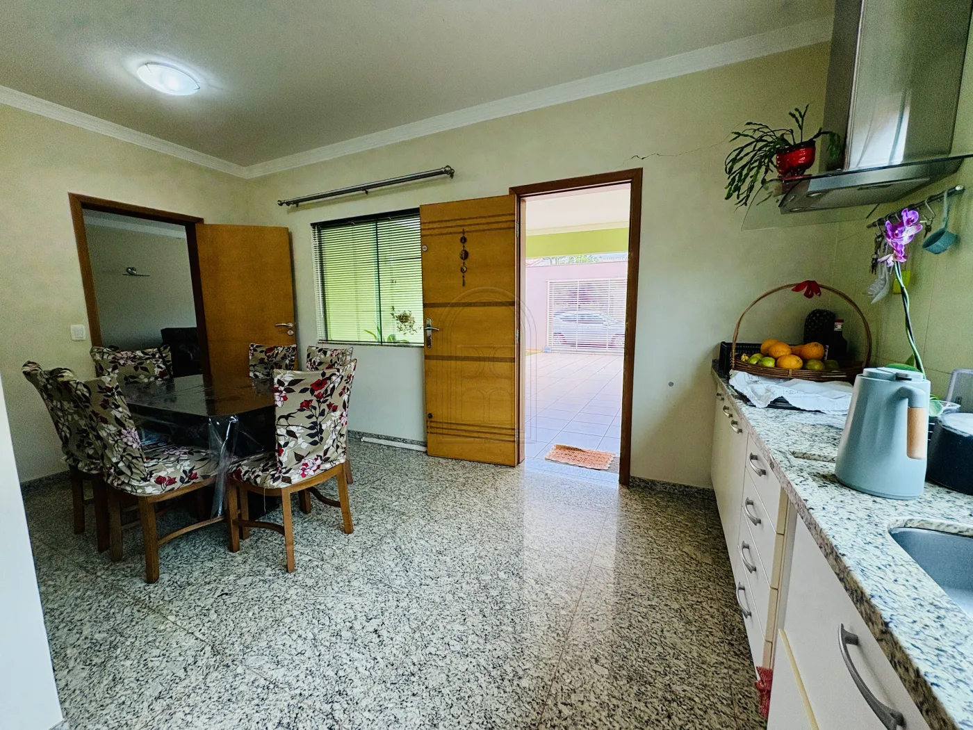 Comprar Casa / Padr&atilde;o em Londrina R$ 980.000,00 - Foto 19