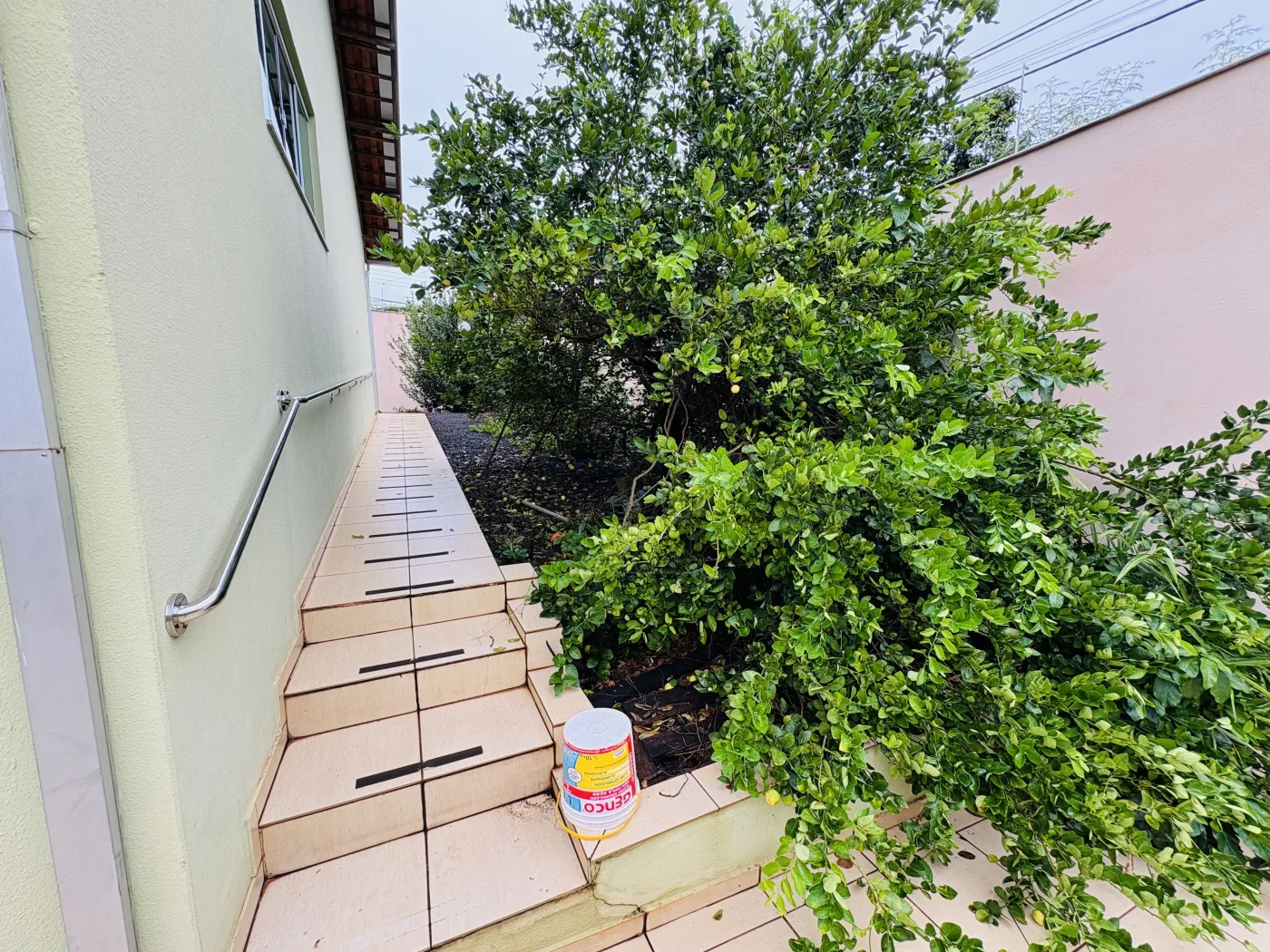 Comprar Casa / Padr&atilde;o em Londrina R$ 980.000,00 - Foto 32