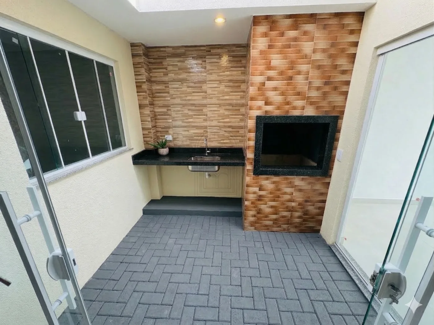 Comprar Casa / Condom&iacute;nio em Camb&eacute; R$ 590.000,00 - Foto 1