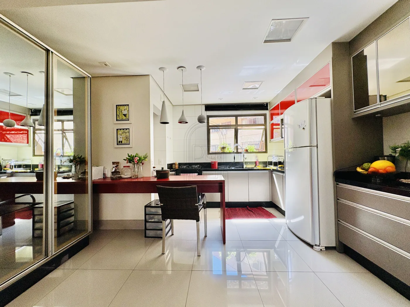 Comprar Apartamento / Padr&atilde;o em Londrina R$ 890.000,00 - Foto 7