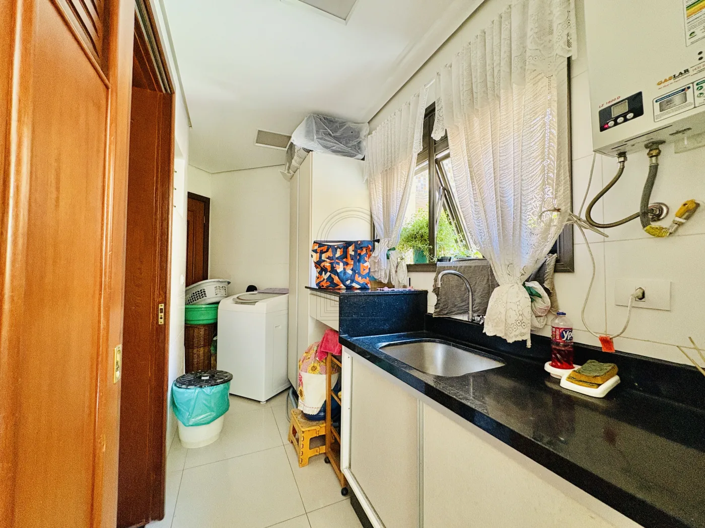 Comprar Apartamento / Padr&atilde;o em Londrina R$ 890.000,00 - Foto 10