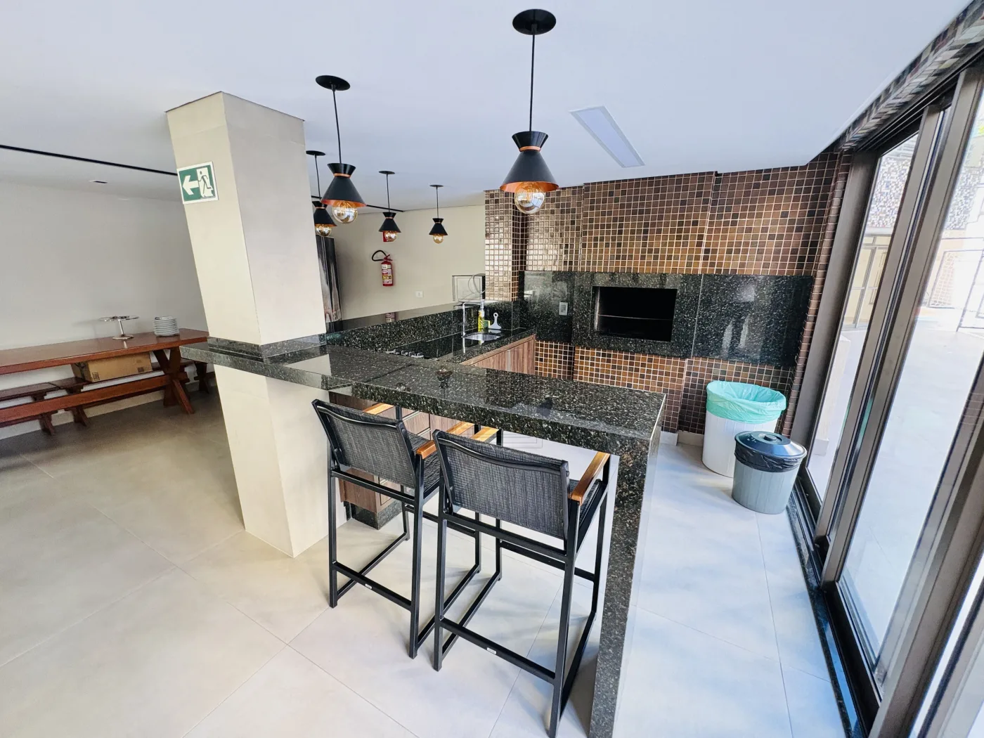 Comprar Apartamento / Padr&atilde;o em Londrina R$ 890.000,00 - Foto 23