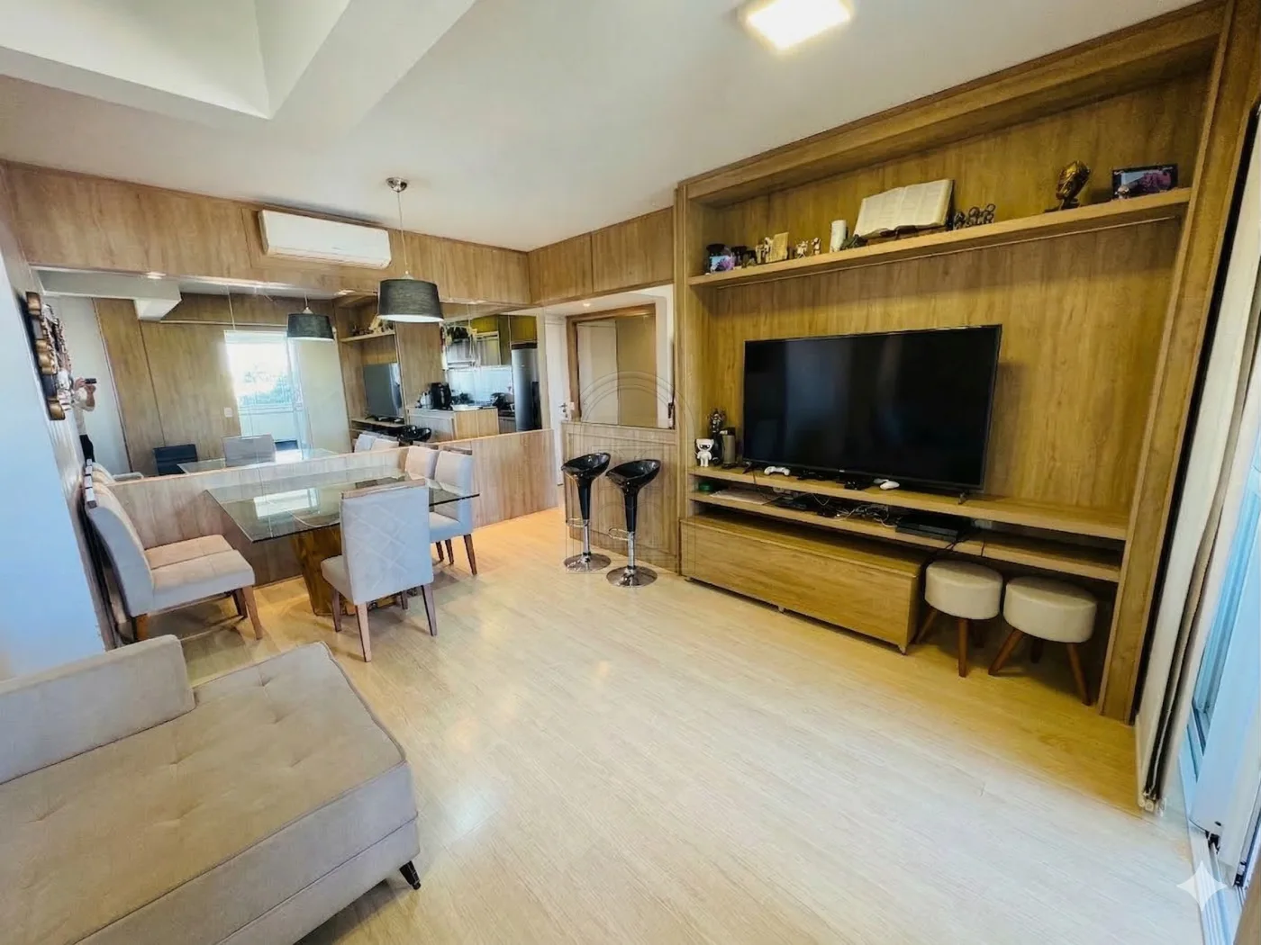 Comprar Apartamento / Padr&atilde;o em Londrina R$ 650.000,00 - Foto 1
