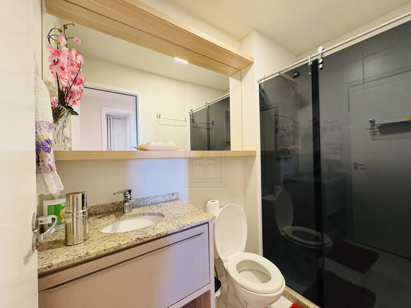 Comprar Apartamento / Padr&atilde;o em Londrina R$ 650.000,00 - Foto 10