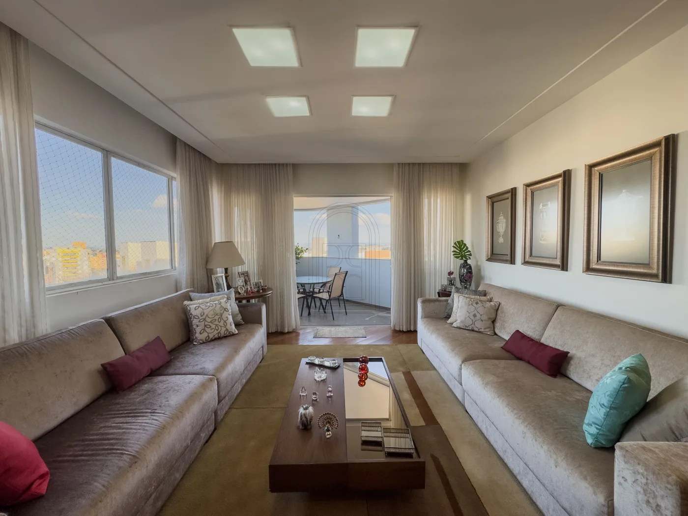 Comprar Apartamento / Cobertura em Londrina R$ 2.200.000,00 - Foto 4