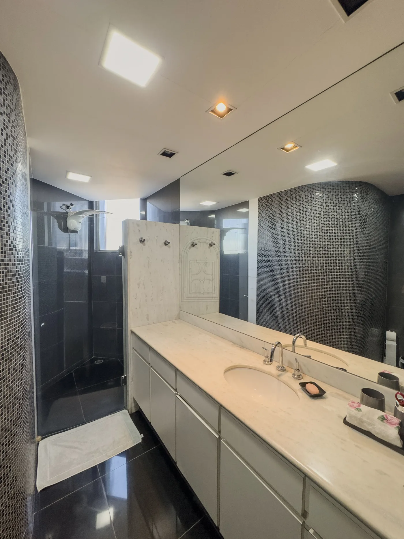 Comprar Apartamento / Cobertura em Londrina R$ 2.200.000,00 - Foto 30