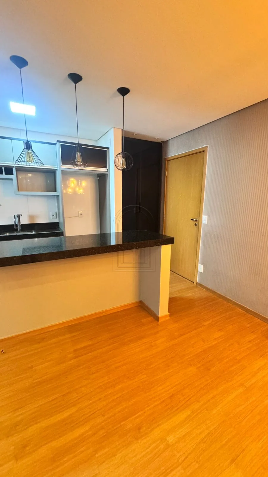 Comprar Apartamento / Padr&atilde;o em Londrina R$ 700.000,00 - Foto 5