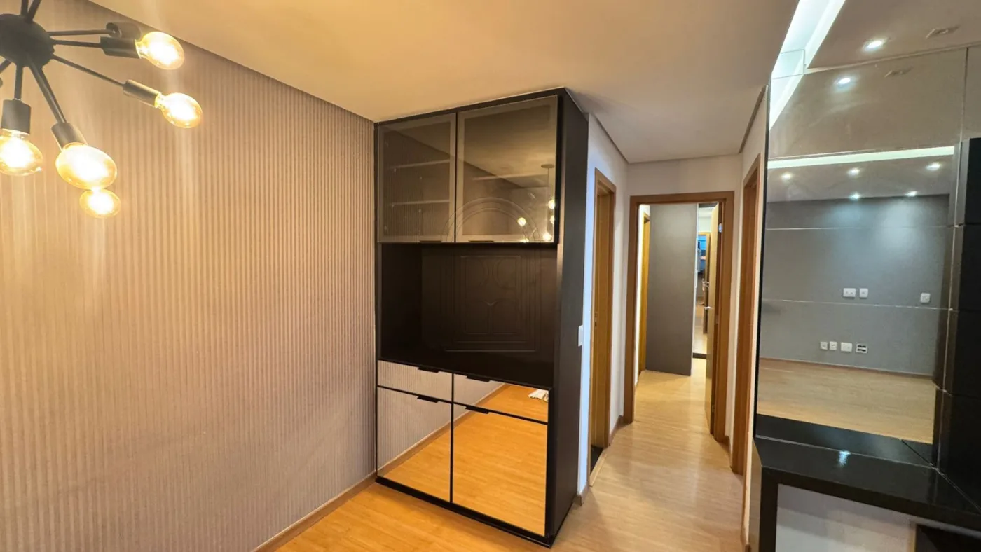 Comprar Apartamento / Padr&atilde;o em Londrina R$ 700.000,00 - Foto 6