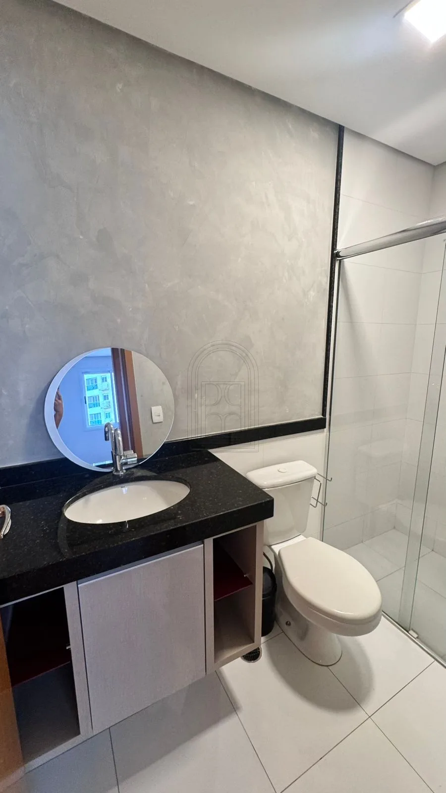 Comprar Apartamento / Padr&atilde;o em Londrina R$ 700.000,00 - Foto 19